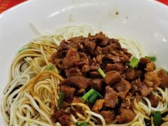招牌辣肉干拌面-辣肉面大王(天平路店)