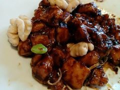 酱爆桃仁鸡丁-四季民福烤鸭店(前门廊房二条店)