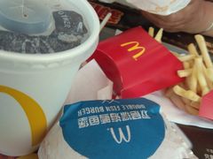 -麦当劳(欢乐谷店)