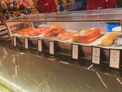 -广州万富希尔顿酒店·感趣自助餐厅·金秋蟹宴生蚝海鲜刺身