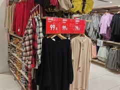 -优衣库(青岛伟东乐客城店)