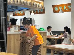 -馋三尺蟹粉小笼(人民广场店)