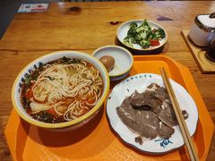 -伊麦佳兰州牛肉面清真美食店