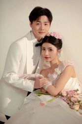 -樱花婚纱摄影