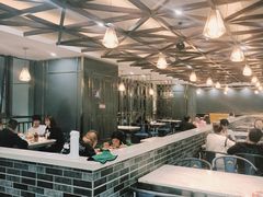 -凤凰路何眼镜香辣蟹(花果园店)