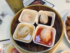 -新大咀港式茶餐厅(宝山万达店)