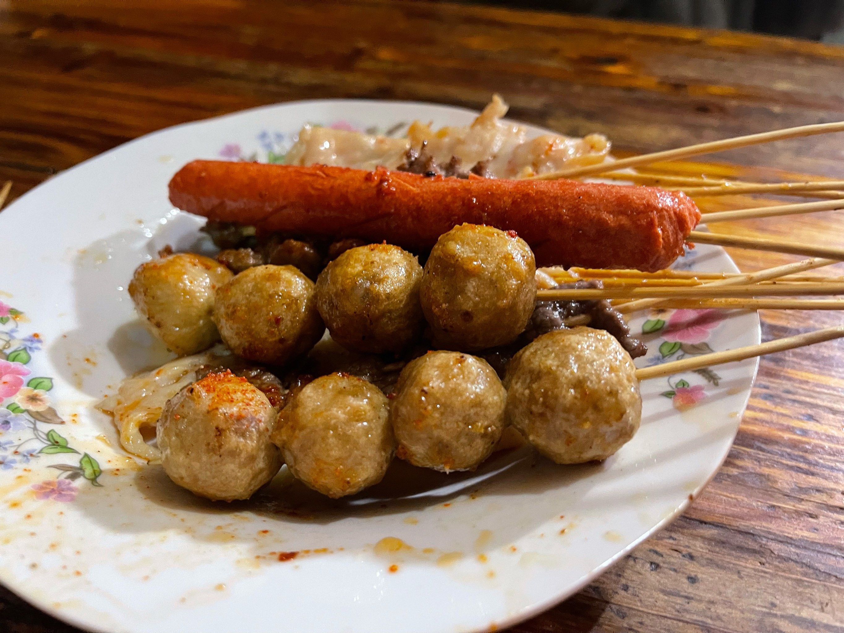 「白里脊」「鸡尖」「贡丸」