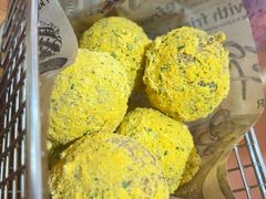 -BHC炸鸡(明洞总店)