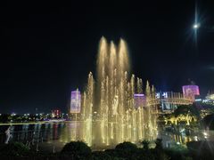 -MONICH牛排融合餐厅(和义大道购物中心店)