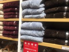 -优衣库(上海虹口龙之梦店)