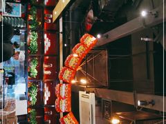 -渝是乎酸菜鱼·川渝小炒(新世界百货望京店)