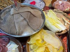 -赵美丽·重庆社区火锅·直营店(火车东站·中豪国际店)