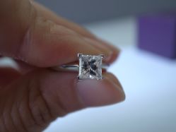 3-威德钻石-克拉钻大本营(南京东路店)