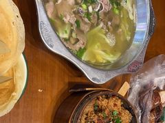 -谢老五跷脚牛肉·非遗传承店