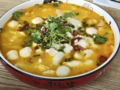 -喵想吃·水煮肉片·酸菜鱼米饭(南阳师院店)