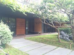 -微热山丘(台北民生公园门市店)