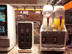 -黑金·寻焰自助百汇·烤肉·火锅(中街店)