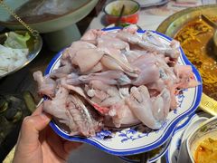 -哥老官重庆美蛙鱼头(日月光店)