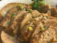 -刘姐啤酒鱼民族演艺餐厅(西街总店)