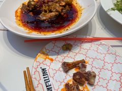 -阿瓦山寨·湘菜现炒·剁椒鱼头王(咸阳总店)