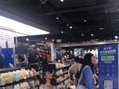 -迪卡侬(环球港店)