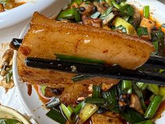 -华光驿站私房菜·黑金冠