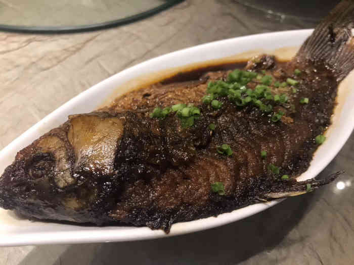 余记海鲜(合生广场店)-"环境:很干净 不吵 能说话菜品:蛏子.