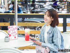 -奈雪的茶(金鹰广场店)