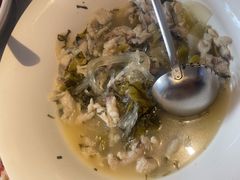 -严记小天府酸菜鱼(西四路店)