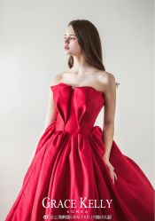 点击看大图 -GRACE KELLY婚纱与礼服(北京店)
