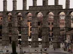 -塞哥维亚输水道