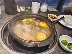 -野迹·石橄榄鸡·烧烤(新洲店)