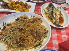 -鱼满舱·鲜活海鲜·正宗鲁菜