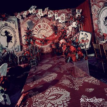 我才知道什么叫回眸一笑百媚生