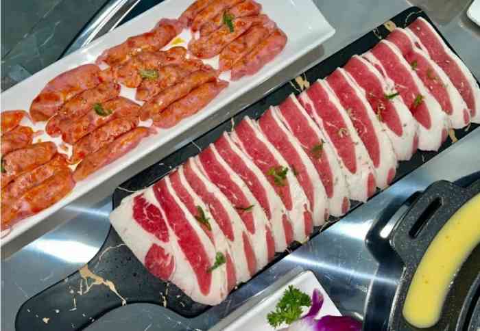 金家韩式烤肉(凯旋广场店)-"[薄荷]环境:装修很有韩剧里烤肉店的感.