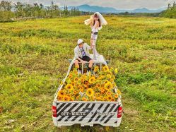 -雪中彩影婚纱摄影·微光艺术中心
