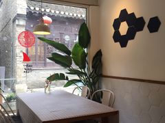 -红小姐咖啡馆(西津渡店)