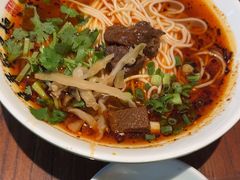 -兵哥豌豆面(雅颂居店)