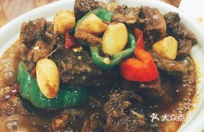 Braised Duck with Lotus Root Balls