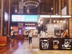 -CGV影城(滨江天街IMAX店)