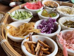 -包整·丝娃娃(甲秀楼景观店)
