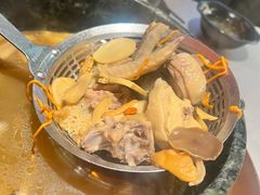 -芸山季·云南山珍菌火锅(人民广场来福士店)