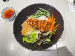 碳烤猪颈肉捞檬粉-美奈小馆·越南料理(中航城君尚购物中心店)