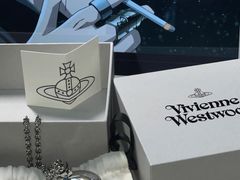 -Vivienne Westwood(上海来福士广场店)