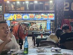 -美味海鲜大排档(明发美食地标店)