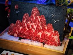 千里江山M8和牛-蟹犇前•帝王蟹雪蟹(陆家嘴店)