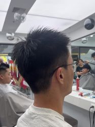 -尤司男士国潮理发馆