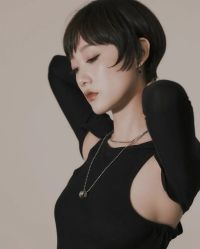 -曼都发型