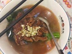 秘制牛腩面-九龙冰室(动漫星城店)