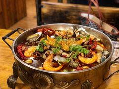 -老东镇啤酒屋海鲜加工·蒸汽海鲜·海鲜烧烤(台东店)